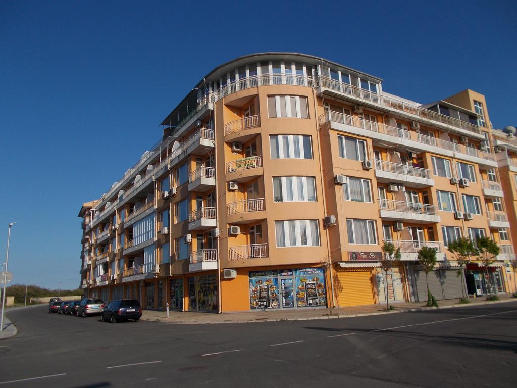 Apartamenti Zhelezovi بوموري المظهر الخارجي الصورة
