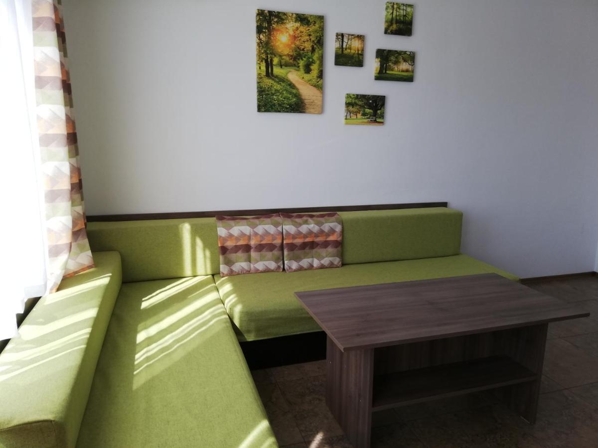 Apartamenti Zhelezovi بوموري المظهر الخارجي الصورة