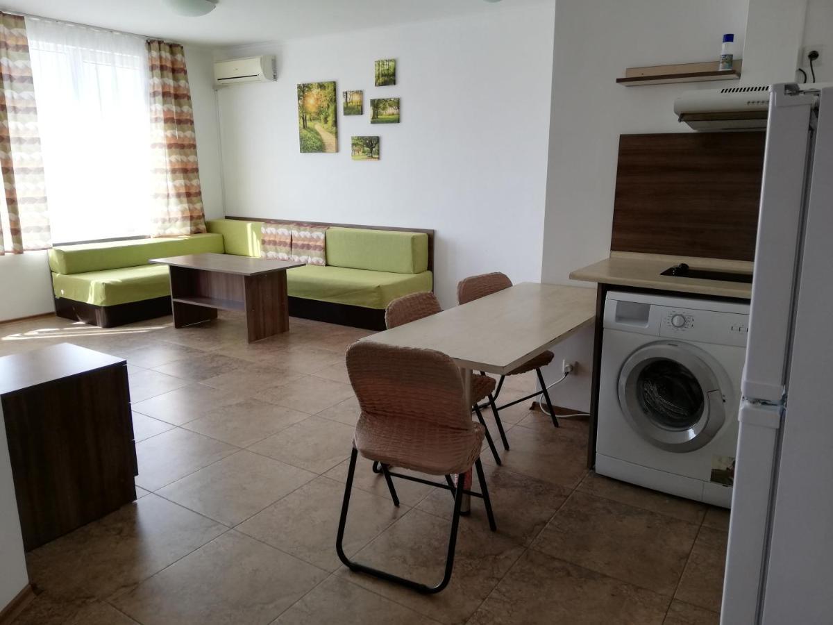 Apartamenti Zhelezovi بوموري المظهر الخارجي الصورة